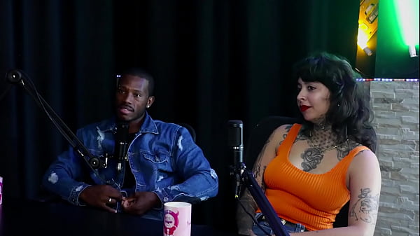 Teve fetiches estranhos que pediam para ela, gosta de ver mulheres se pegando, ela teve apoio da família, mas ele… – My Hell Williams & Hyoran Carvalho (SHEER/RED)